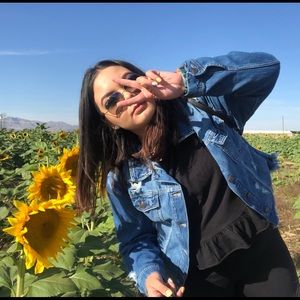 Meet your Posher, Veronica